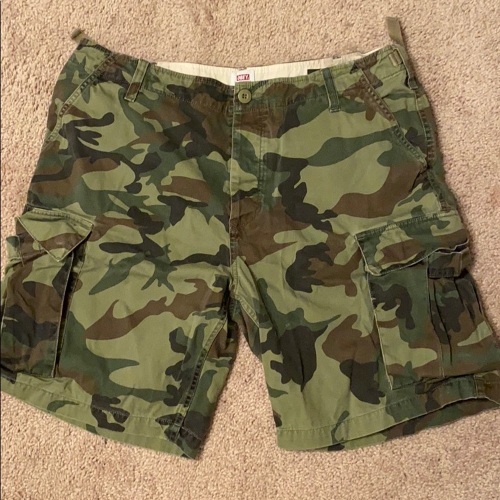 Men’s obey shorts